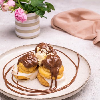 Çikolatalı Profiterol